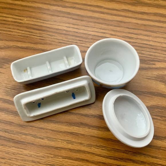 💥 2 Ceramic 4k Gold Blue Hand Painted Trinket Potpourri Jewelry Incense Box 💥 - Picture 4 of 6